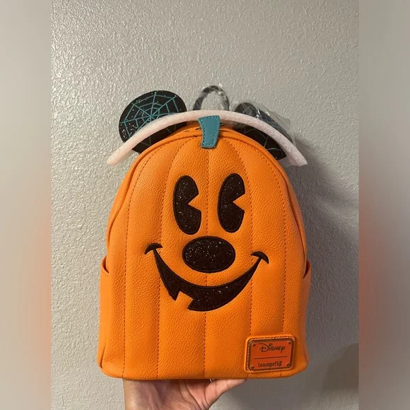 Loungefly Orange Pumpkin Backpack with Black Accents The Nightmare Before Christmas - Pumpkin King US Exclusive  main image 4